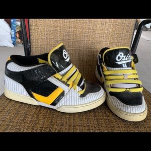 Im not cool enough to wear them.